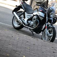 Moto Guzzi Breva 750