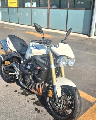 Street Triple 675