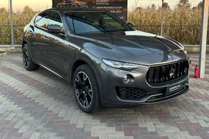 Maserati Levante motore nuovo rossocorsa