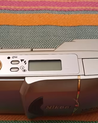 NIKON LITE TOUCH ZOOM 120 mm  AF