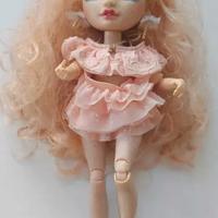 Rainbow High - Bambola Victoria Whitman