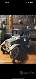 Giocattolo latta antico Ford ? Gunthermann ? 900