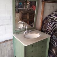 Mobile da bagno con specchiera