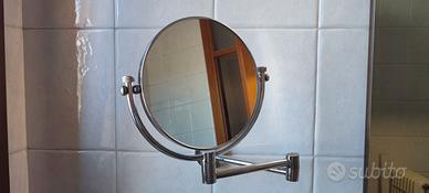 Specchio per trucco e ingranditore
