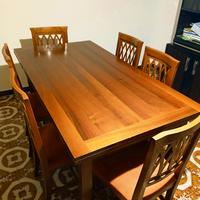 Tavolo allungabile in legno pregiato + 6 sedie