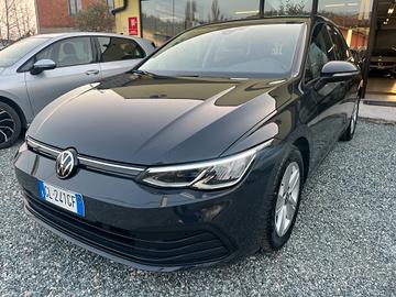 Volkswagen Golf 1.0 TSI EVO 08/2022**km 85325**