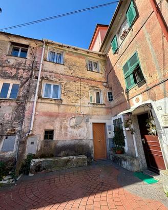 CASA SEMINDIPENDENTE A SANT'OLCESE