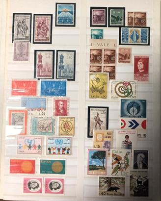 Corposa collezione di Francobolli