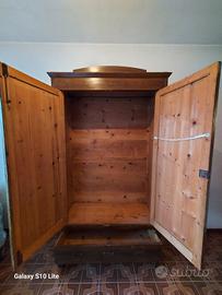 Armadio in arte povera degli anni '20