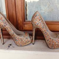 scarpe con strass colorati 