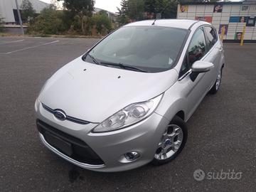 Ford Fiesta 1.4 97cv 5 porte Bz.- GPL Titanium xne