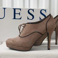 Tronchetto tipo francesine GUESS