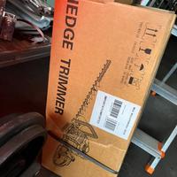 Tagliasiepi con motore a scoppio