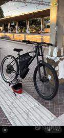 E bike motore 2000w 52v  e batteria 52 v 35 ah