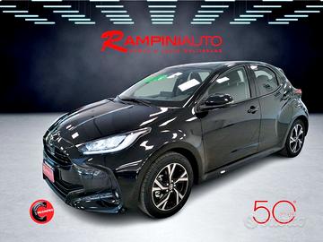 TOYOTA Yaris 1.5 Hybrid Trend KM 0 Ufficiale Pront