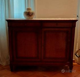 Credenza in legno massiccio 