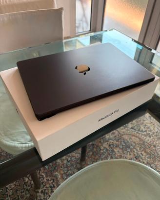 Macbook Pro 14