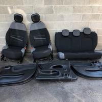 Sedili interni Fiat Panda hybrid anno 2022