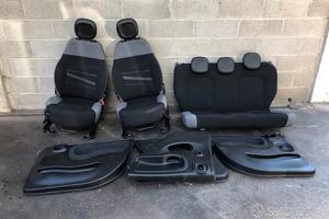 Sedili interni Fiat Panda hybrid anno 2022