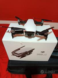Due droni Dji Mavic Air 4 batterie e accessori 