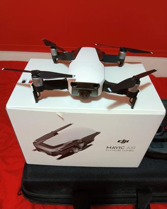 Due droni Dji Mavic Air 4 batterie e accessori 