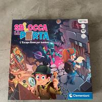 Gioco escape room: sblocca la porta
