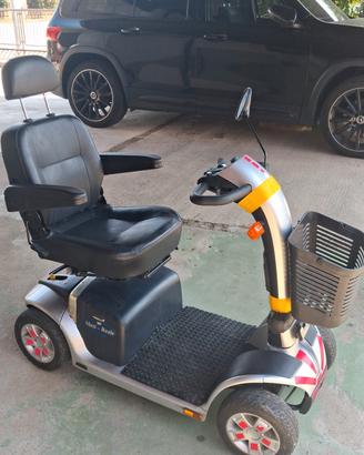 Sovrana Maxi-Reale Scooter Elettrico 4 Ruote