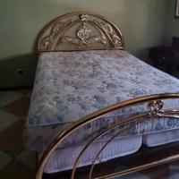 Letto matrimoniale
