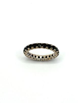 Anello eternity oro bianco e diamanti