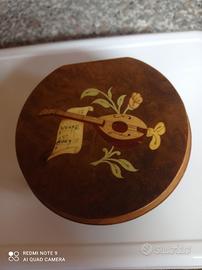 Scatola portagioie in legno
