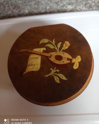 Scatola portagioie in legno