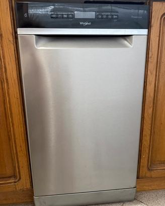 Lavastoviglie Whirlpool 45 cm slim 10 coperti