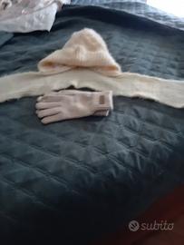 cappello lana con sciarpa incorporata con guanti