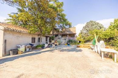 VILLA SINGOLA A ZAGAROLO