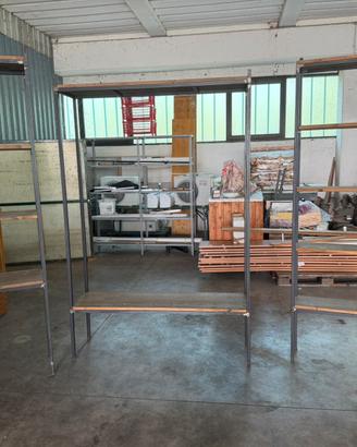 Scaffali
