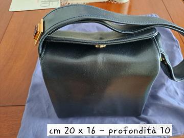 Borsetta in pelle blu, "la cage aux folle"