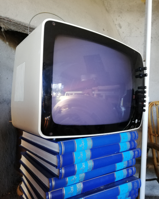 Televisore vintage RCA