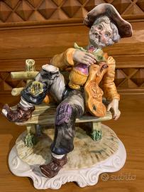 Vagabondo Statuina in  porcellana Capodimonte