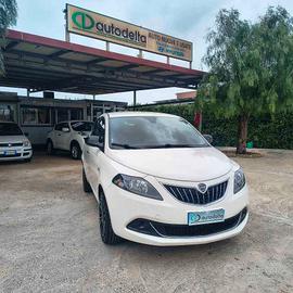 Lancia Ypsilon 1.0 FireFly 5 porte S&S Hybrid Ecoc