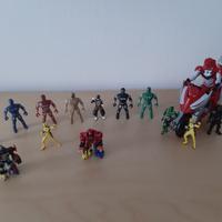 Gruppo di 14 Power Rangers 