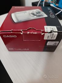 macchina fotografica Casio Exilim 