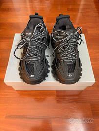 Balenciaga track