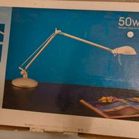lampada da tavolo alogena