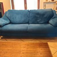 divano in Alcantara blu elettrico 