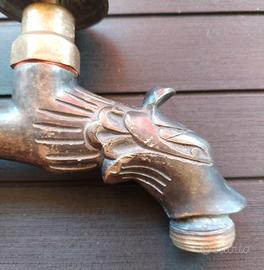 Rubinetto Fontana In Bronzo. 