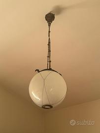Lampadario antico in vetro