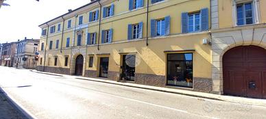 2 LOCALI A COLORNO