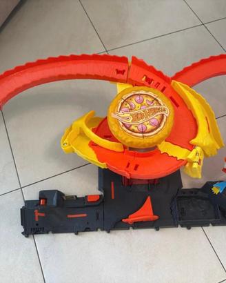 Hot Wheels City Attacco del Cobra in Pizzeria