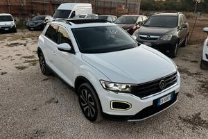 Volkswagen T-Roc 2.0 TDI full tetto panoramico tel
