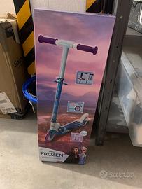 Monopattino frozen
